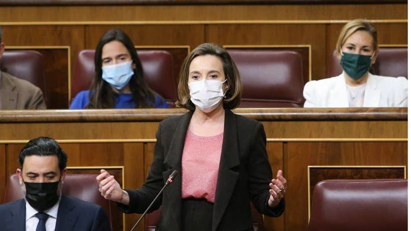 Tenso encontronazo en el Congreso entre la sustituta de Casado, Cuca Gamarra, y Pedro Sánchez