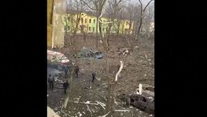 Ucrania informa de 3 muertos tras el ataque ruso al hospital de Mariúpol y Rusia le acusa de "fabricar" la noticia