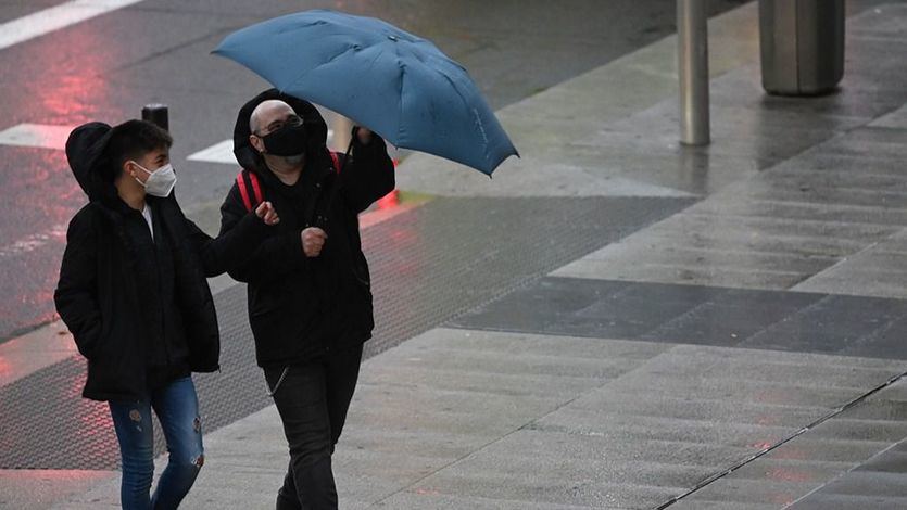 La 'borrasca Celia' golpea a casi todo el país con fuertes lluvias y vientos