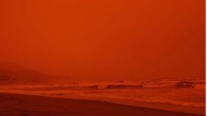La calima vuelve a teñir de naranja el cielo: las mejores fotos