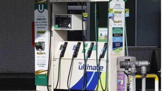 Las gasolineras advierten de posibles cierres por el anticipo que deben asumir con la bonificación al combustible del Gobierno