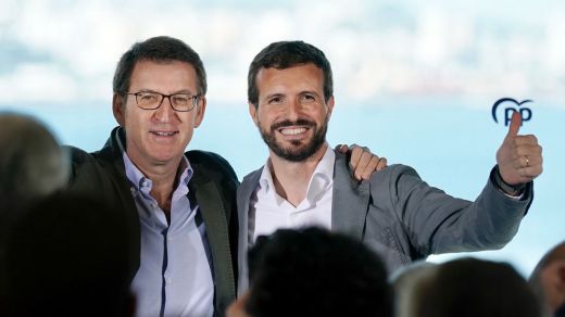 Casado reaparece para arropar a Feijóo, junto a Rajoy y Aznar, en el Congreso del PP