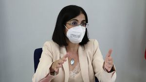 Darias aclara que los servicios de prevención de cada empresa decidirán sobre el uso de mascarilla