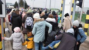 Los combates se recrudecen en el este de Ucrania y miles de civiles llegan a Zaporiyia buscando refugio