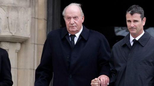 El rey emérito vuelve a pisar España casi dos años después de su marcha a Abu Dabi