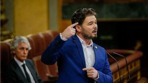 Rufián rectifica tras ser abroncado por Junts y Aragonès por llamar "tarado" a Puigdemont