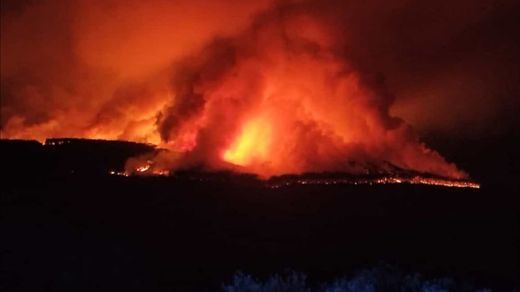 El incendio de Zamora calcina ya más de 25.000 hectáreas y sigue fuera de control