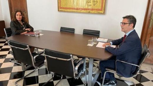 Bolaños y Vilagrà se citan para 'desbloquear' las relaciones tras la crisis de Pegasus