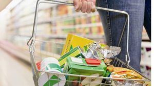 La OCU denuncia a varias marcas por la reduflación: menos producto al mismo precio