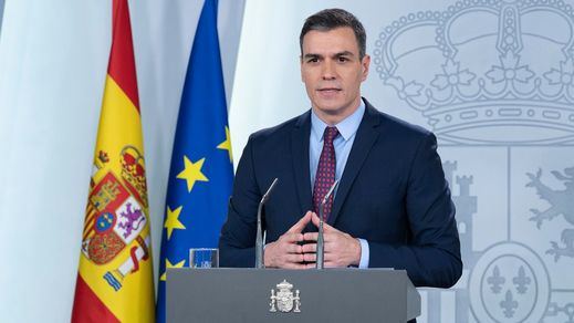 Sánchez anuncia un impuesto extraordinario a las eléctricas y saca adelante un ambicioso plan anticrisis