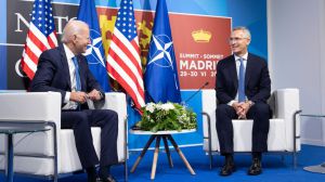 Biden anuncia que EEUU aumentará su presencia militar en Europa para reforzar a la Alianza