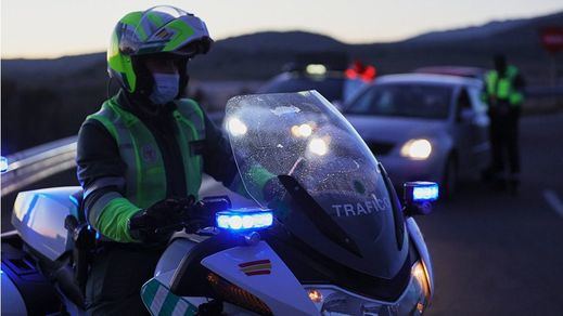 Un fallecido y 35 heridos en el choque entre dos autobuses y un coche en Granada