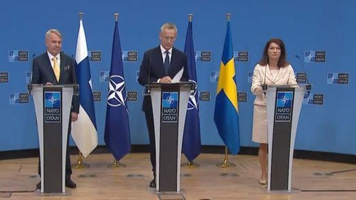Los 30 países de la OTAN firman los protocolos de adhesión de Finlandia y Suecia