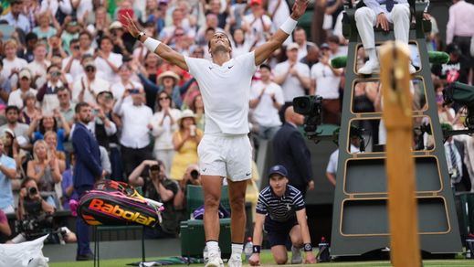 Nadal, lesionado, se impone a Fritz y llega a las semifinales de Wimbledon