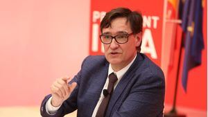 El PSOE lanza un mensaje a Feijóo: "Ya basta del cuanto peor mejor, todos debemos estar a la altura"