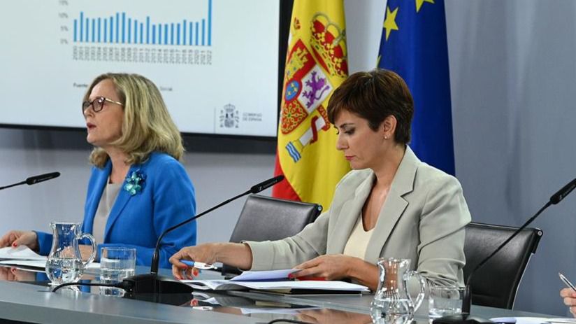 Irene Montero, con Nadia Calviño e Isabel Rodríguez