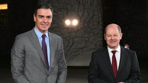 El presidente del Gobierno, Pedro Sánchez, con el canciller de Alemania, Olaf Scholz