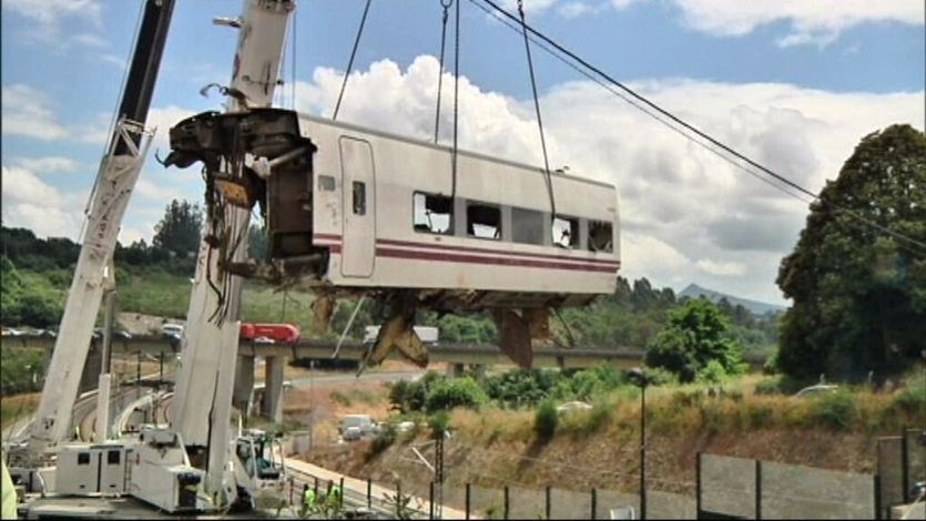 Vagón del accidente del tren Alvia Santiago