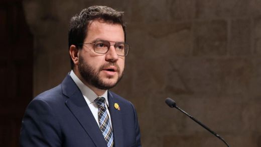 Aragonès sorprende con un nuevo gobierno catalán con independientes y guiños a socialistas y 'comunes'