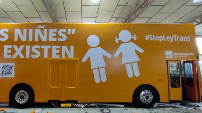 Autobús contra la 'ley trans' de 'HazteOír'