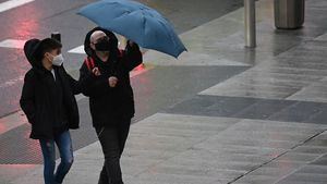 Alerta en casi toda España por un temporal de viento y lluvias