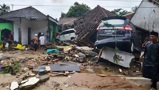 Un terremoto de 5,6 grados en Indonesia deja más de 50 muertos; de momento no hay alerta de tsunami