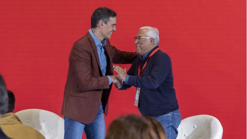Pedro Sánchez y Antonio Costa, en un acto socialista