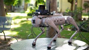 Científicos del CSIC crean un perro robótico capaz de guiar a personas dependientes