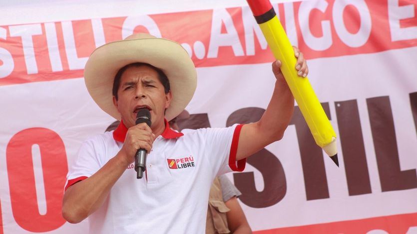 Castillo disuelve el Congreso peruano para anticiparse a su tercera moción de censura