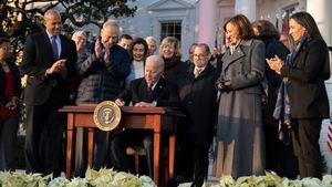 Biden promulga la ley que protege el matrimonio homosexual en todo EEUU