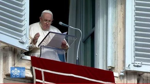 El papa Francisco recuerda al papa emérito Benedicto XVI en su discurso de Año Nuevo