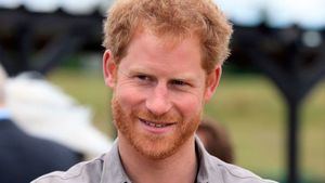 El príncipe Harry asegura que su hermano Guillermo le agredió y ofendió a Meghan Markle