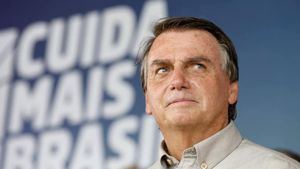 Bolsonaro fuerza su alta hospitalaria en EEUU mientras en Brasil piden bloquear sus bienes