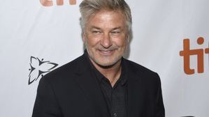 La Fiscalía oficializa los cargos de homicidio involuntario contra el actor Alec Baldwin