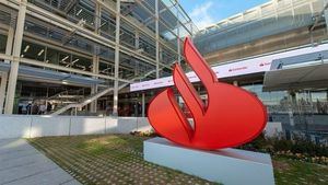 El Banco Santander también da resultados récord en 2022: ganó un 18% más