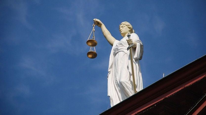 Sentencia pionera del TSJ de Barcelona: elevar la indemnización a una ex empleada en más de 33 días