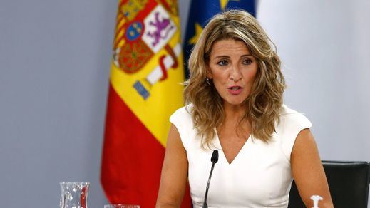 El Gobierno sube el salario mínimo a 1.080 euros mensuales y cumple así su mayor promesa electoral