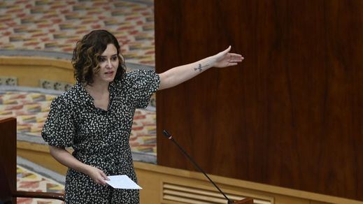 Ayuso, sobre la retirada de carteles en los centros de salud: 
