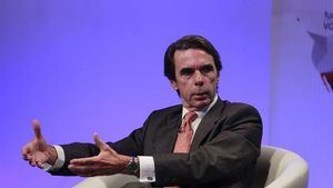Aznar vaticina que si la coalición repite mandato tras las elecciones "habrá un cambio de país"