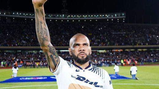 Dani Alves continuará en prisión preventiva y sin fianza