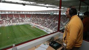 El Constitucional considera que las radios no tienen que pagar por entrar a los estadios y hacer su trabajo