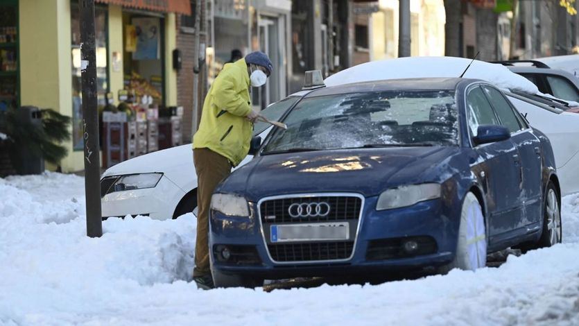Alerta por nieve: son necesarios cadenas o neumáticos de invierno en la mitad norte de la Península