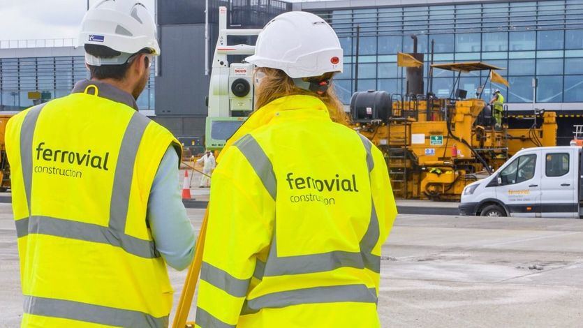 Ferrovial en una construcción