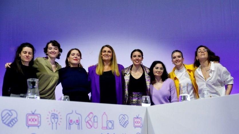 La cúpula del Ministerio de Igualdad, en un evento feminista
