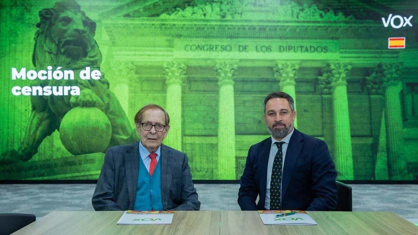 Ramón Tamames con Santiago Abascal de Vox