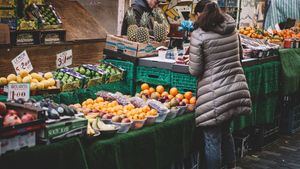 Los precios en febrero subieron menos de lo esperado, pero la inflación subyacente aumenta al 7,6%