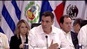Sánchez denuncia la "insolvencia" y "mala fe" de Feijóo en plena XXVIII Cumbre Iberoamericana