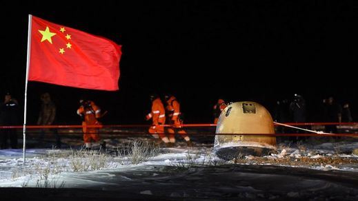 Cápsula china con perlas de agua lunar