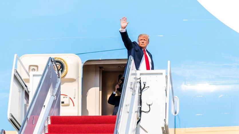 Trump ya está en Nueva York para declarar ante el juez por el 'caso Stormy Daniels'