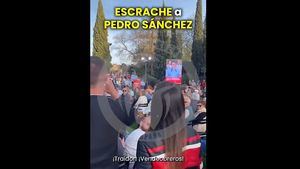 Sánchez, nueva víctima de los escraches de Frente Obrero en su mitin de Segovia